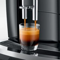 JURA E8 Espresso Machine - Piano Black (NAA) -Kitchen Appliances Shop E8 Piano Black NAA espresso closeup square
