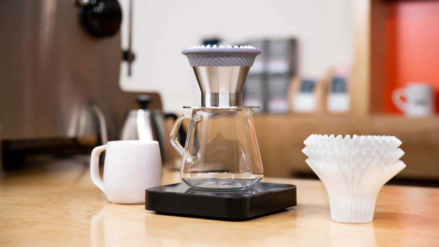 Espro Bloom Pour Over Coffee Brewer 18 Oz 7 Espro Bloom Pour Over Coffee Brewer 18 Oz - Image 5