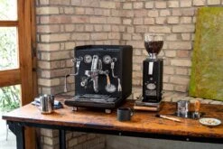 ECM Synchronika 25th Anniversary Edition Dual Boiler Espresso Machine -Kitchen Appliances Shop Stilfoto 2