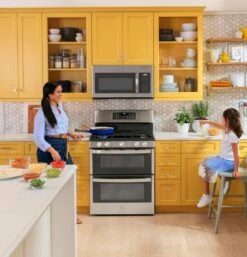 GE&reg; 30" Free-Standing Gas Double Oven Convection Range -Kitchen Appliances Shop frglkiuovwuj