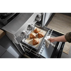 KitchenAid® 30'' Smart Commercial-Style Gas Range With 4 Burners -Kitchen Appliances Shop frgrauhsceja