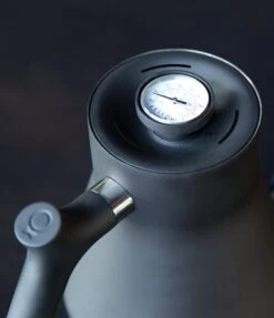 Fellow Stagg 1L Pour-Over Kettle - Matte Black 11 Fellow Stagg 1L Pour-Over Kettle - Matte Black -Kitchen Appliances Shop staggsideshot